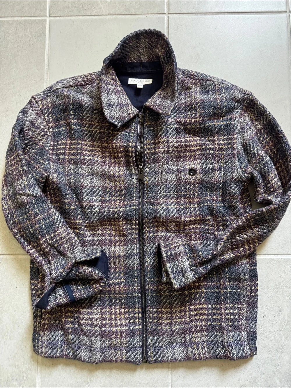 Banana Republic Men's Plaid Zip Shirt Jacket in Gray and Purple